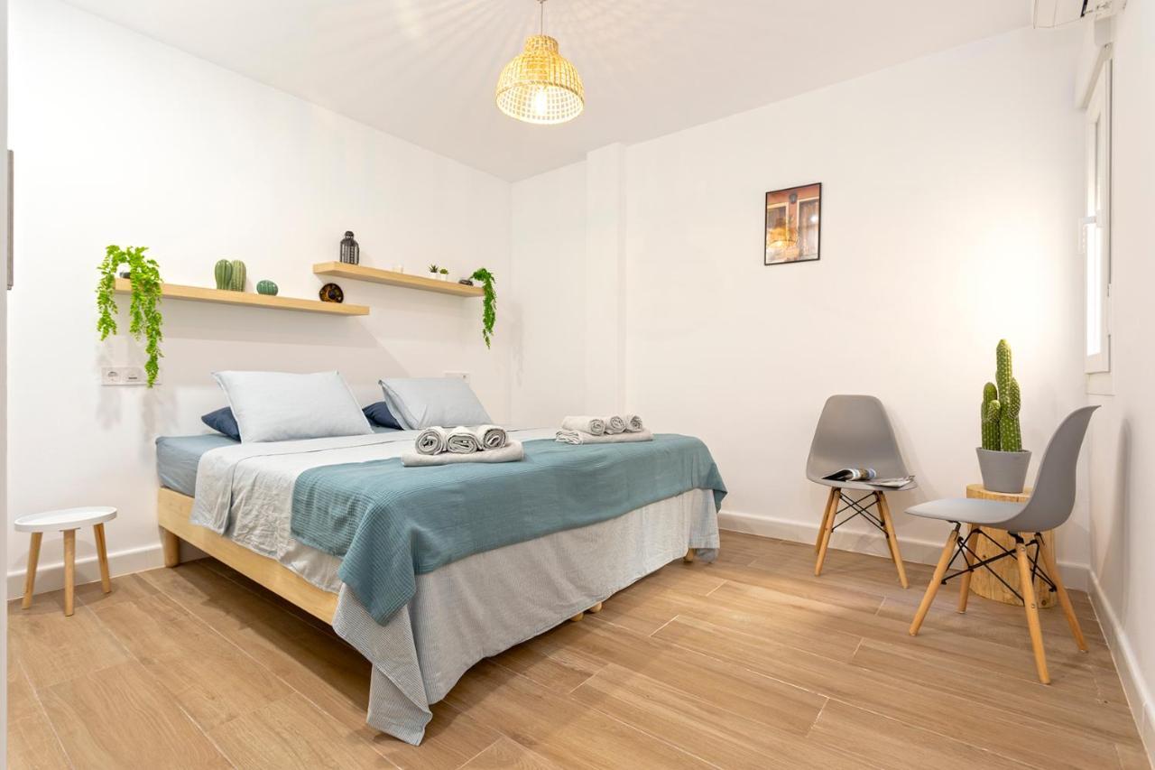 Malgi Apartment - Malaga City Centre Bagian luar foto