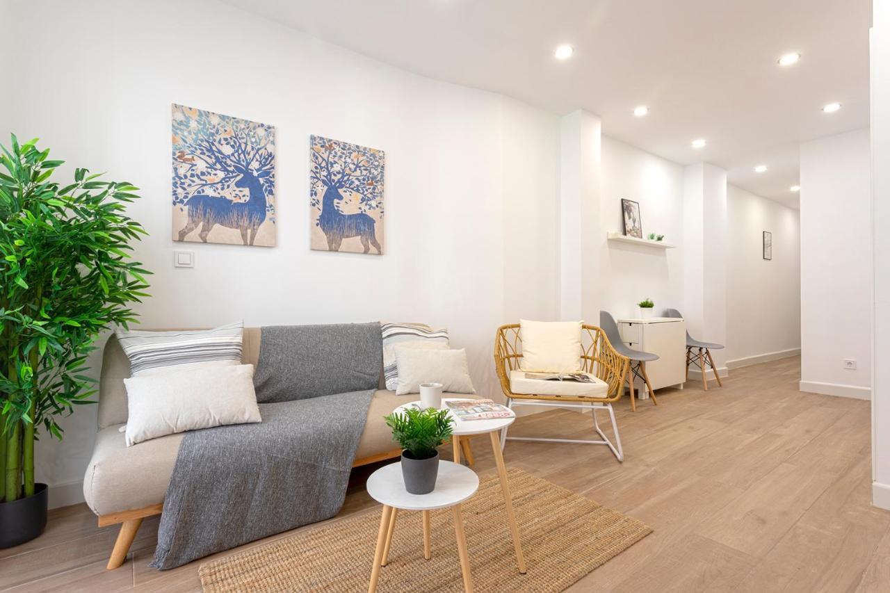 Malgi Apartment - Malaga City Centre Bagian luar foto