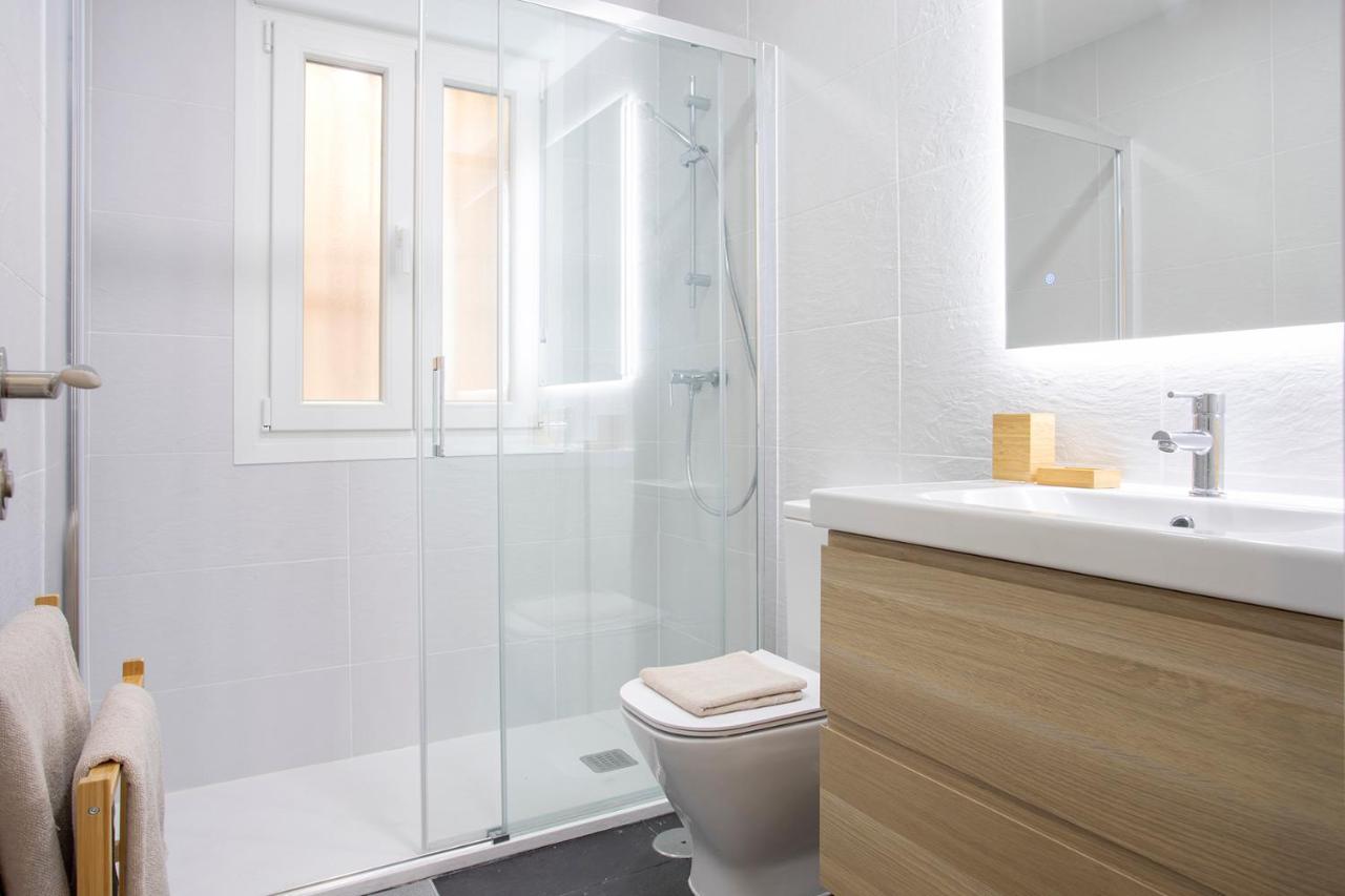 Malgi Apartment - Malaga City Centre Bagian luar foto