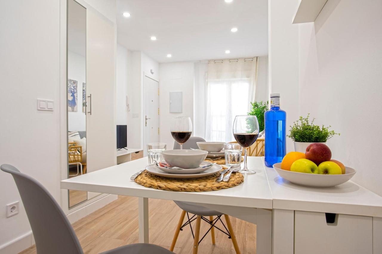 Malgi Apartment - Malaga City Centre Bagian luar foto