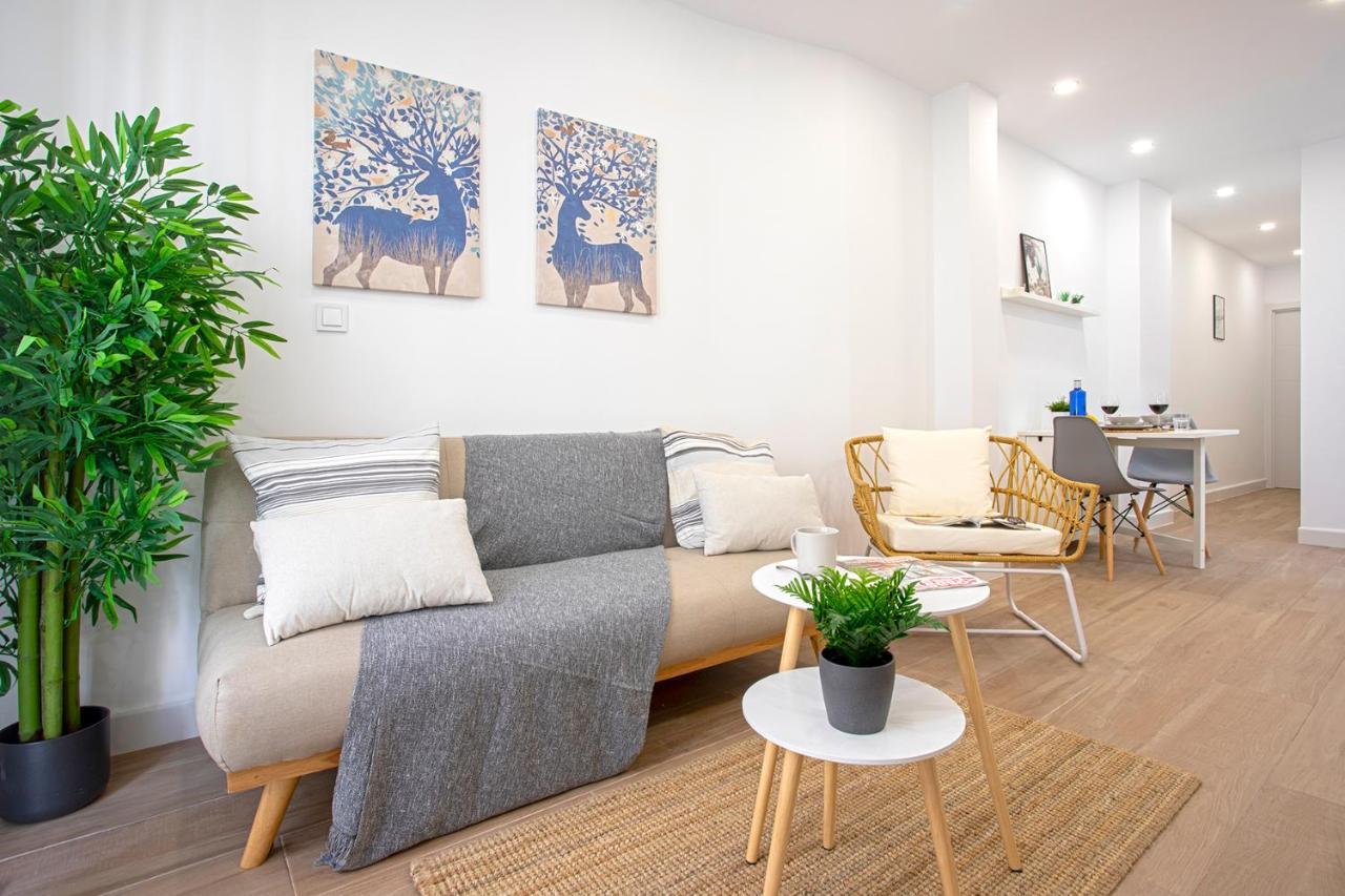 Malgi Apartment - Malaga City Centre Bagian luar foto